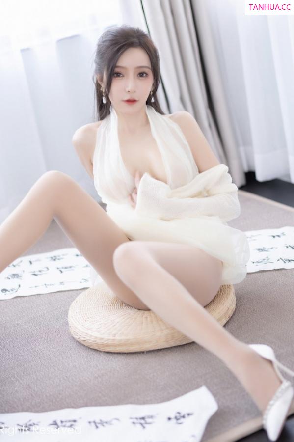 王馨瑶  [XiuRen]高清写真图 2022.11.11 No.5846 王馨瑶yanni 翘臀美腿第38张图片
